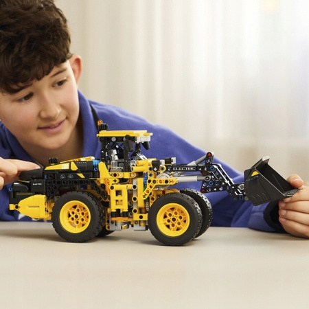 LEGO 42209 Technic ładowarka kołowa Volvo L120