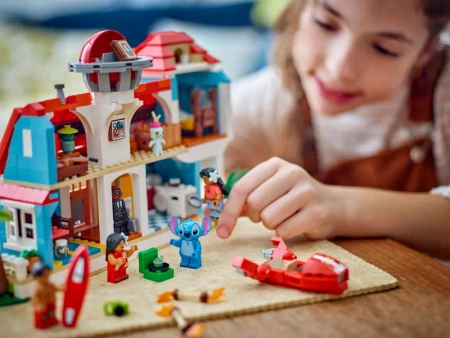LEGO Disney 43268 Domek na plaży Lilo i Stitcha 