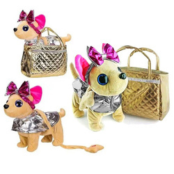 CHODZĄCY PIESEK CHIHUAHUA NA SMYCZY W ZŁOTEJ TOREBCE SREBRNYM KUBRACZKU